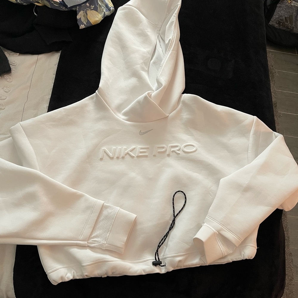 Cropped Nike jacket